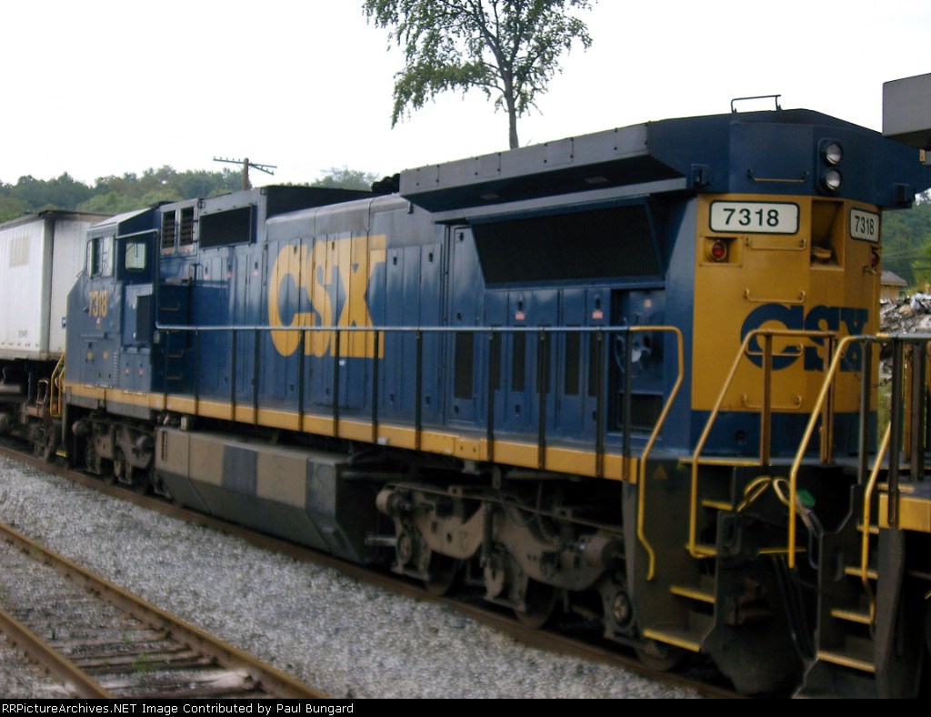 CSXT 7318 Rear View Shot  08-08-2005